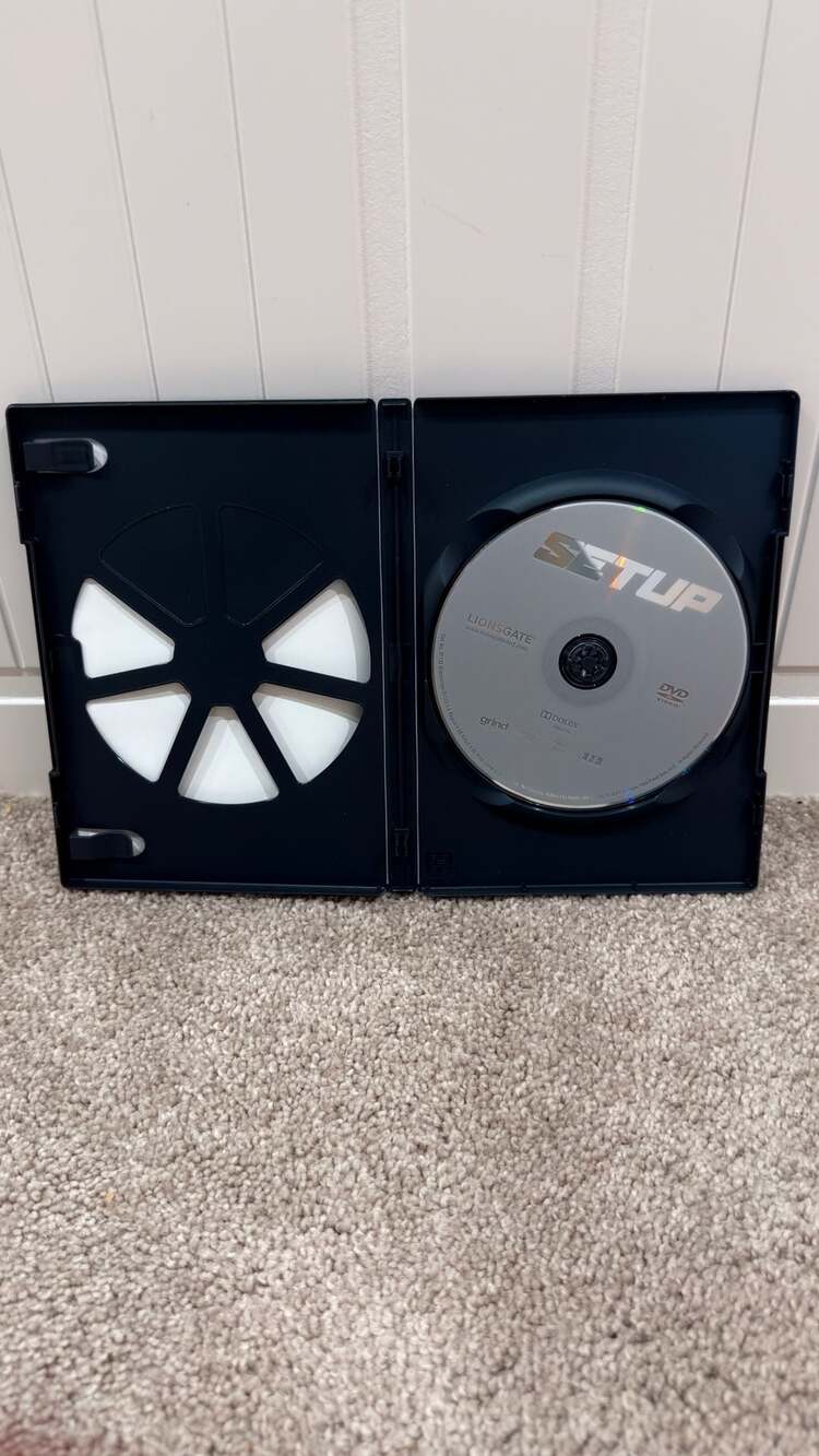 Set Up (DVD) - Picture 2 of 3